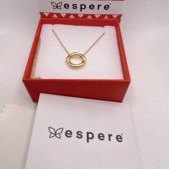 S925 18k GP Mini Wavy Circle Pendant Necklace - Picture 1 of 5